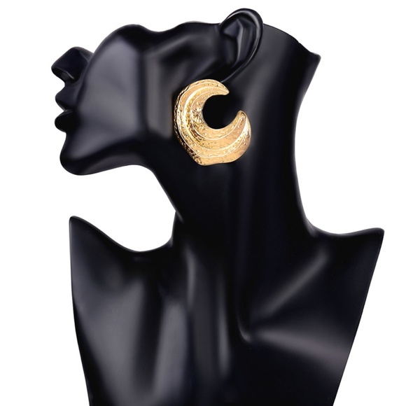 Unique Design//Moon Hoop Earrings GOLD SILVER - Picture 7 of 7